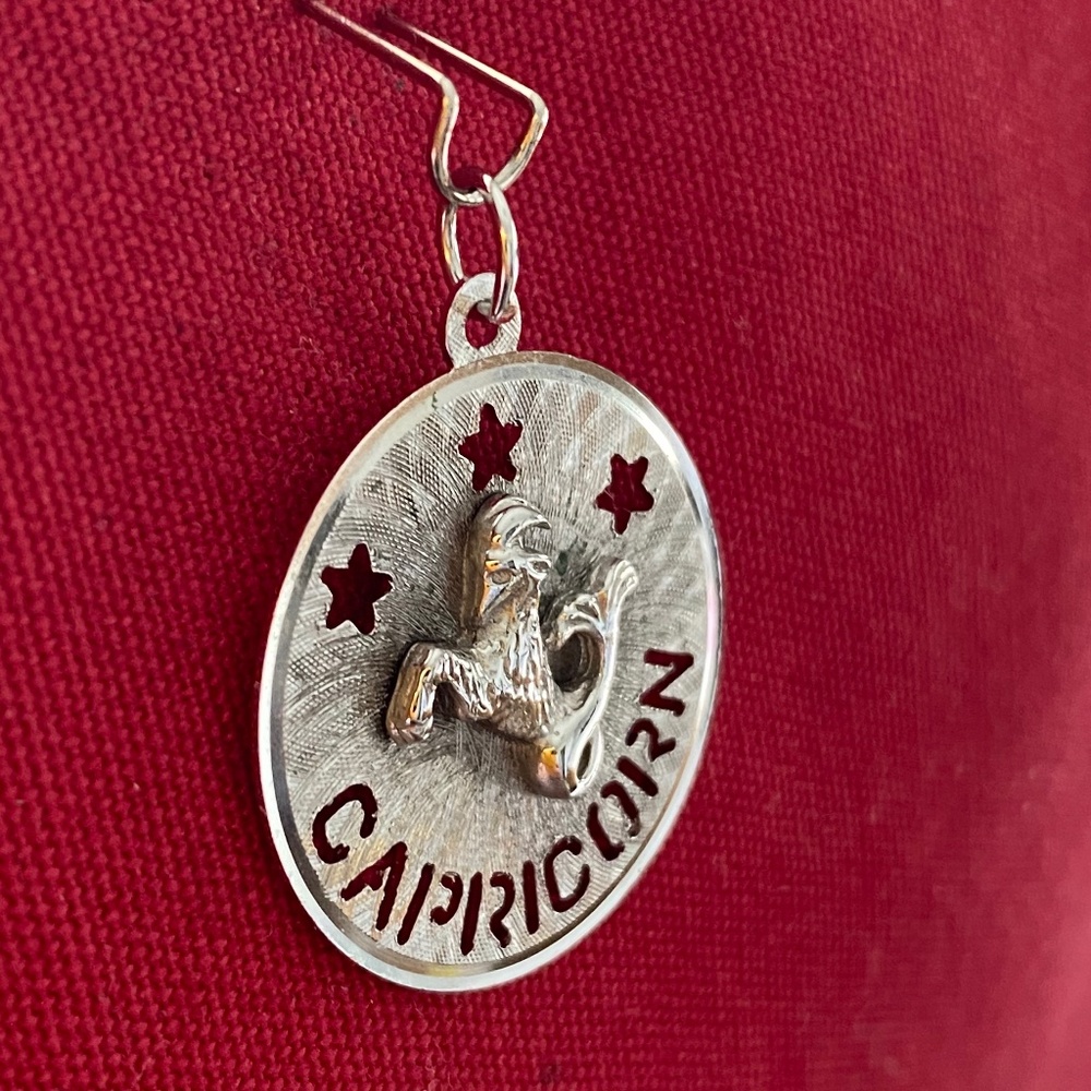 Very Unique VTG Silver Capricorn Cutout Charm - Picture 9 of 13